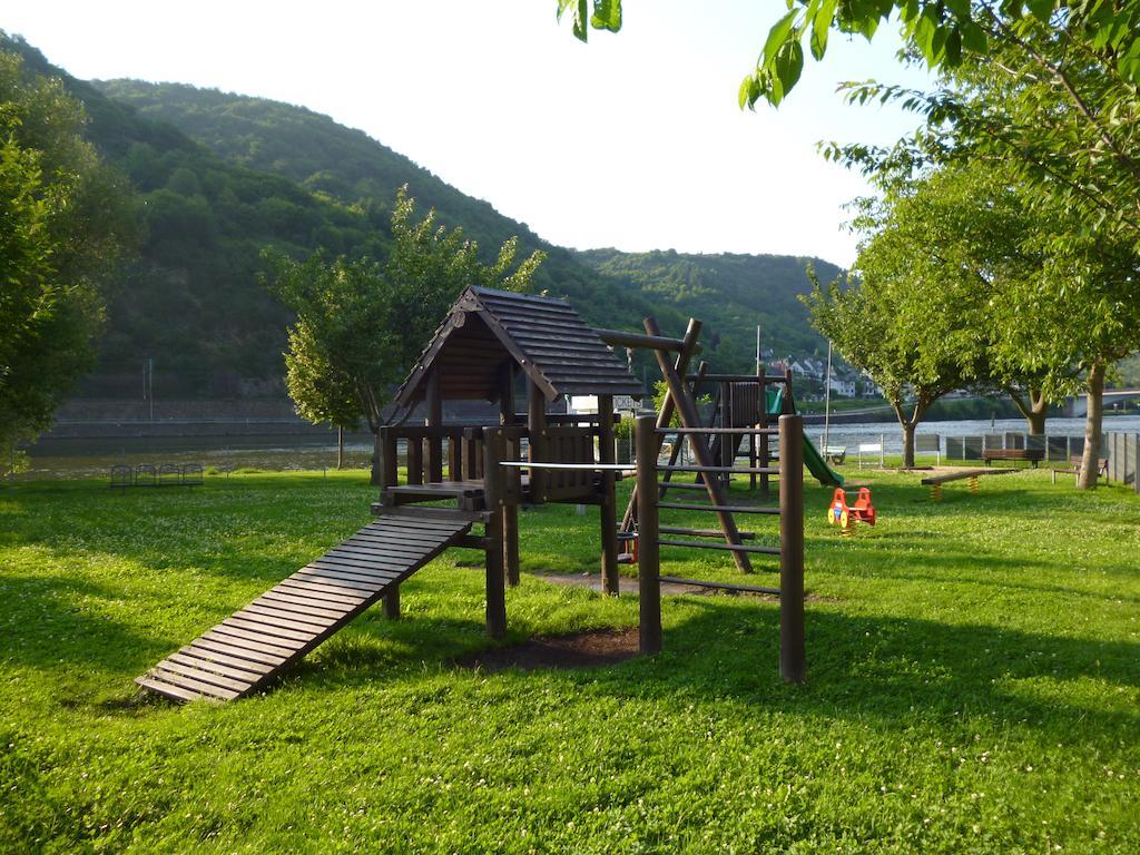 Hotel Garni Reis Treis-Karden Exteriör bild